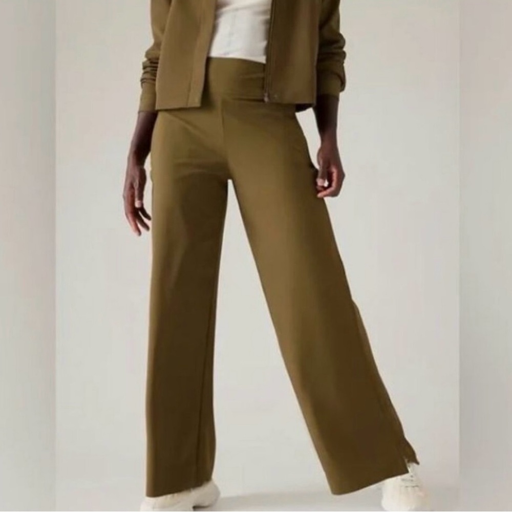 Athleta Cosmic Wide Leg Pant | Acacia Olive | 6 | athleisure gymcore high waist